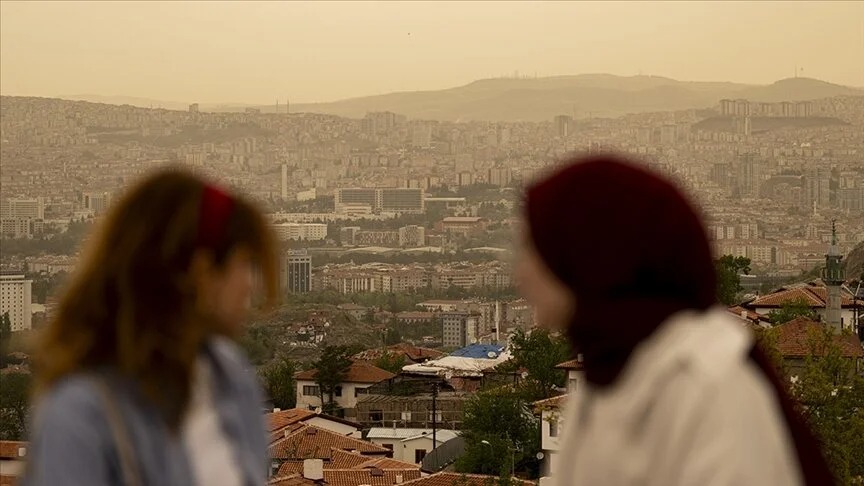 Toz taşınımında dışarı çıkmama uyarısı