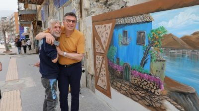 Yüzyılın felaketine neden olan depremin yıkık dökük izlerini resim sanatıyla