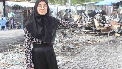 Hatay’ın Antakya ilçesinde depremzedelerin yaşadığı 4 konteyner kullanılmaz hale gelirken,