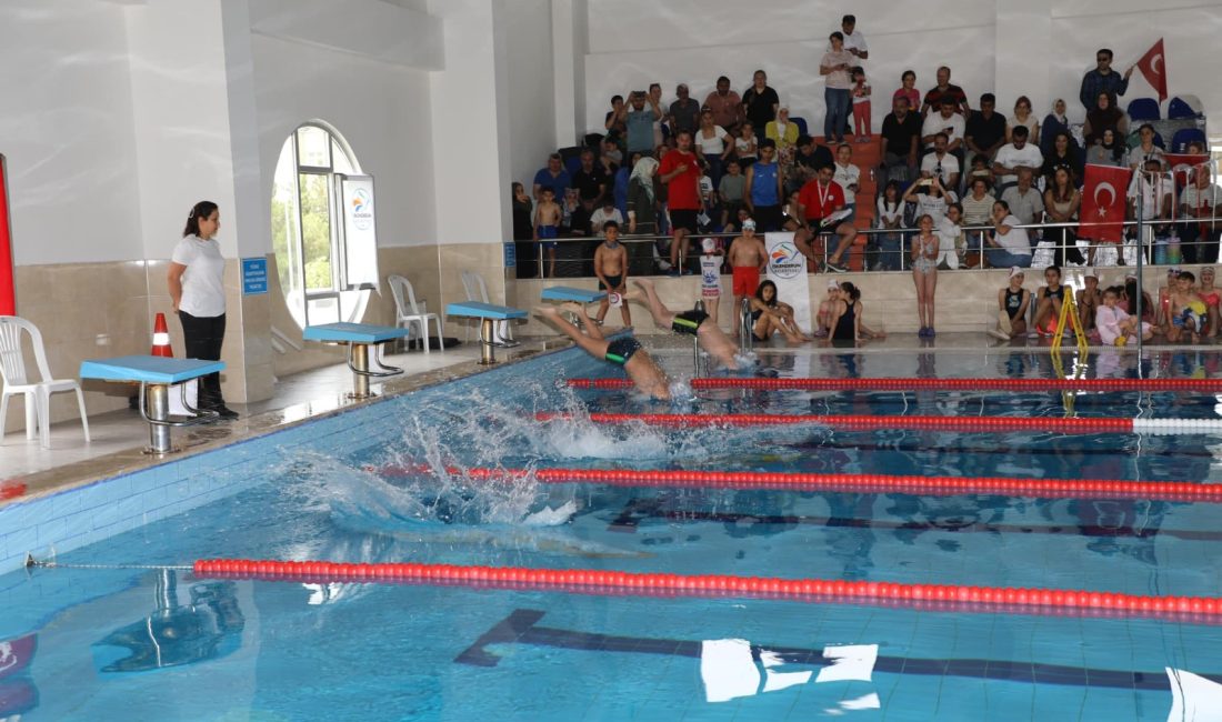 İskenderun belediyesi, Nisan ayı henüz tamamlanmadan yüzme havuzu kapılarını açtı.