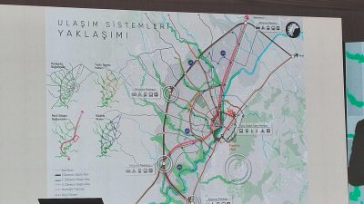 Kentsel Yenileme Merkezi kurucu ortaklarından Cem Yılmaz, şehrin ulaşım odağının