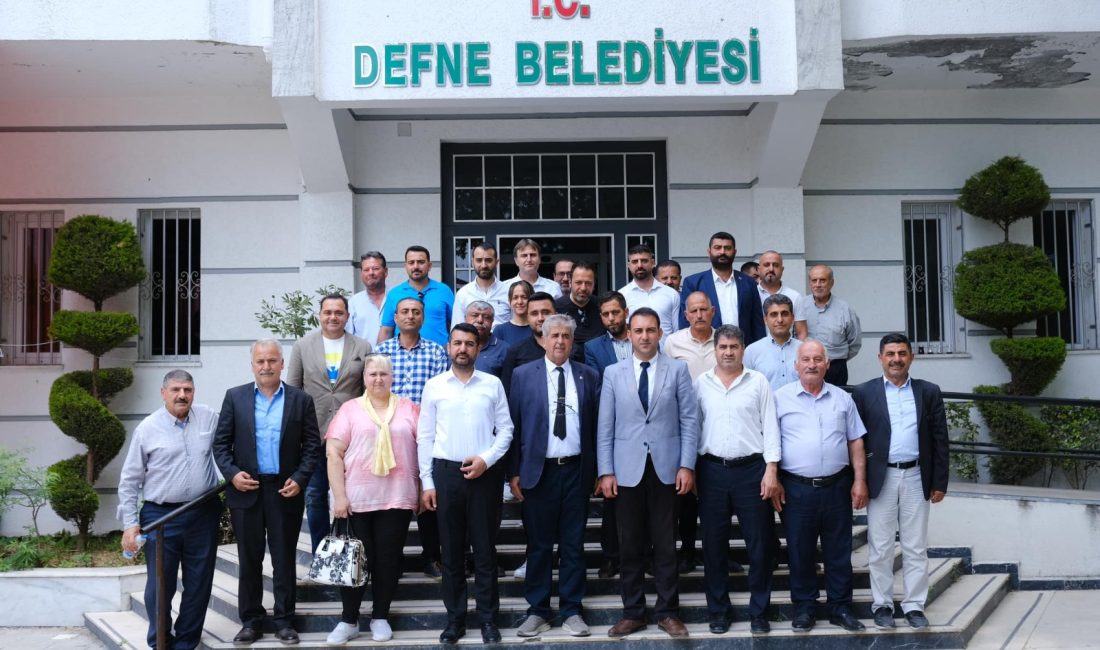 Defne’de belediye başkanı ile muhtarlar bir araya geldi, 5 yılda