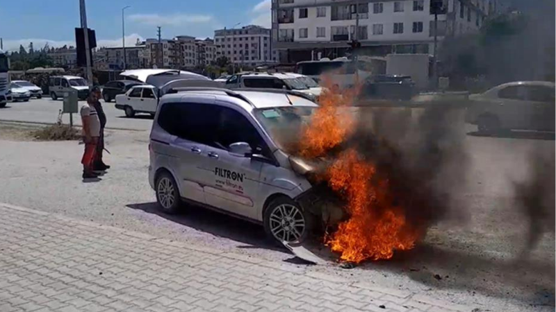 Seyir Halindeki Araçta Yangın Çıktı