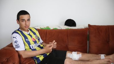 Hatay’ın Dörtyol ilçesinde sahipsiz köpeklerin saldırısına uğrayan 16 yaşındaki genç