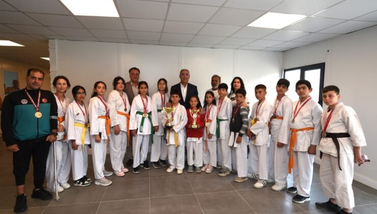 Başkan Yapar’dan Karate Şampiyonlarına Övgü