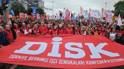 İstanbul’da 1 Mayıs Emek ve Dayanışma Günü’nde Taksim’e yürümek için
