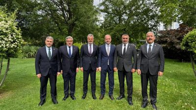 Hatay Büyükşehir Belediye Başkanı Mehmet Öntürk, AKP ve MHP'li vekillerle