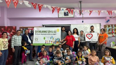 Almanya’nın Dortmund şehrindeki gönüllü kurumların gönderdiği materyaller, Samandağ ilçesi Yaylıca