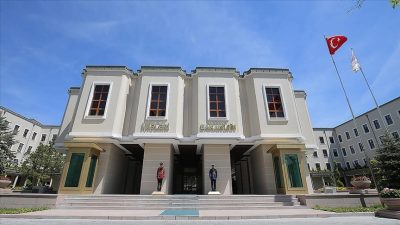 İçişleri Bakanlığı, tasarruf tedbirleri kapsamında koruma aracı ve polis sayısının