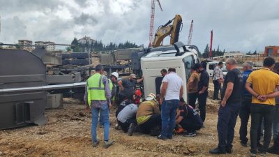 Antakya’nın General Şükrü Kanatlı Mahallesi’nde bulunan bir şantiye alanında yaşanan
