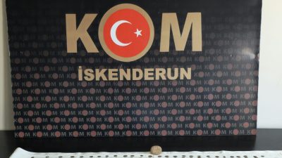 Hatay Emniyet Müdürlüğü ekipleri, kaçakçılık olaylarına yönelik gerçekleştirdikleri operasyonda önemli