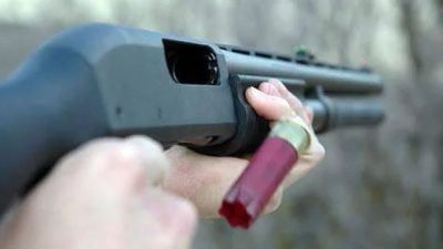 Hatay’ın İskenderun ilçesinde yaşanan korkunç bir olayda, bir büfe işletmecisi