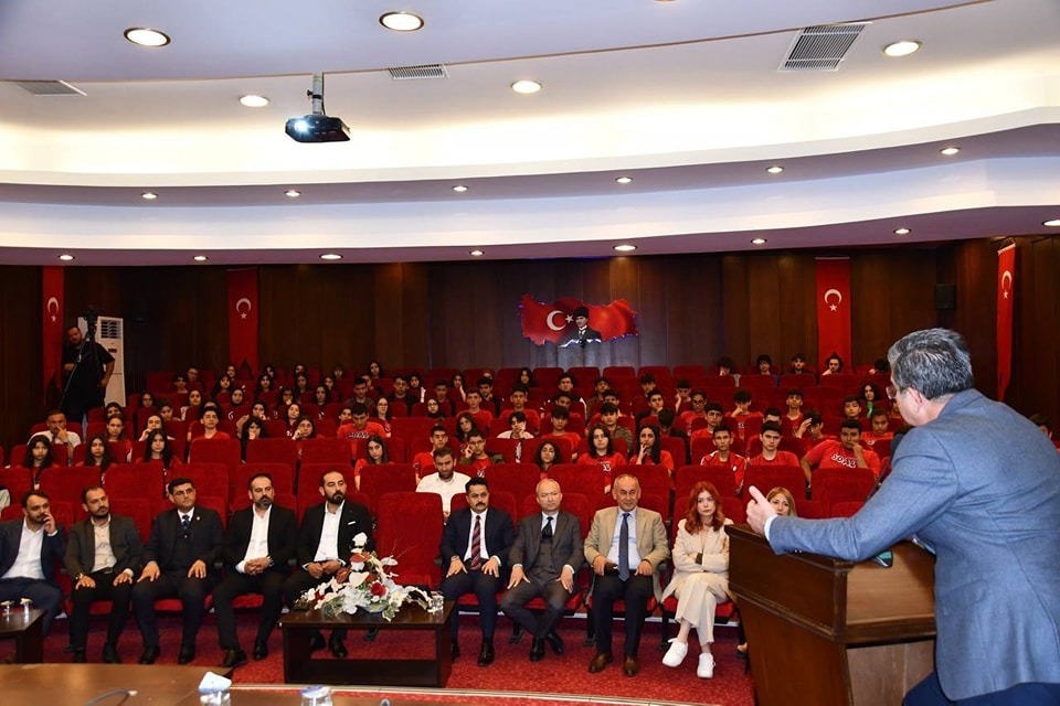 Mesleki Tanıtım ve Kariyer Planlama Toplantısı Gerçekleştirildi