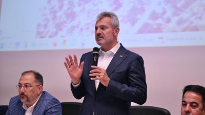 Hatay Büyükşehir Belediye Başkanı Mehmet Öntürk, bir toplantıda yaptığı konuşmada,