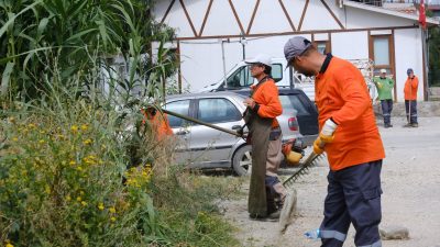 Defne ilçesinde temizlik çalışmaları mahalle mahalle devam ediyor. Son olarak