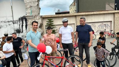 Hatay’ın Erzin ilçesinde Gençlik Haftası dolayısıyla bisiklet turu düzenlendi. İlçe