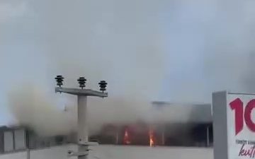 Hatay’ın Arsuz ilçesinde Karaağaç Mahallesi’nde bulunan bir apartmanın çatı katında