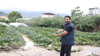 Kuvvetli yağışın etkili olduğu Hatay’da dere yataklarında arazileri bulunan çiftçilerin