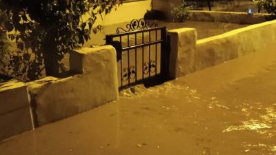 Hatay’da kuvvetli yağış etkisini sürdürüyor. Meteoroloji tarafından yapılan uyarıların ardından