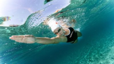 Açık deniz yüzücüsü Bengisu Avcı, Molakai Adası’ndan başlayarak tamamlamak için