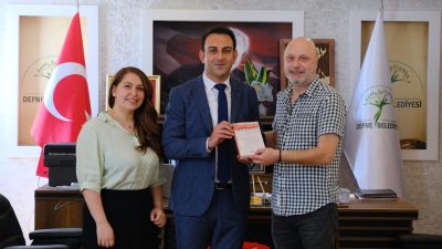 Hatay’ın en genç belediye başkanı olan Halil İbrahim Özgün’e, Antakya