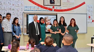 Hatay MKÜ Rektörü Prof. Dr. Veysel Eren, önceki gün Antakya’ya