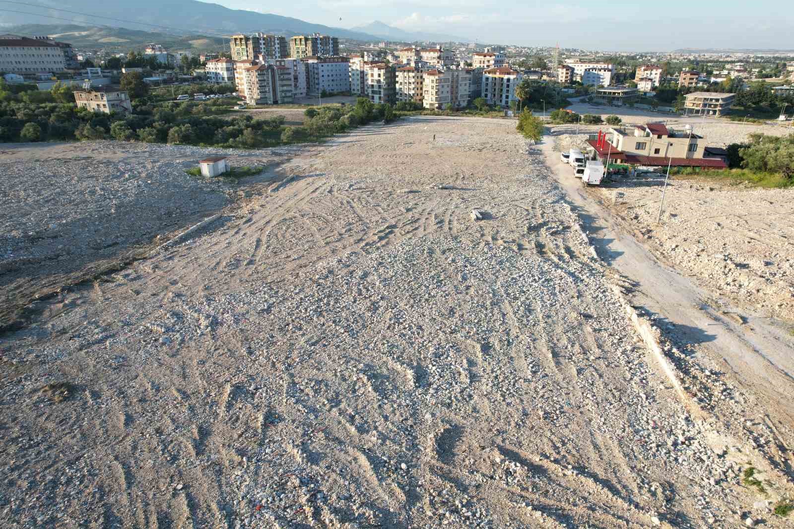 10 dönüm arazinin rezerv alan içerisine girmesini istiyor