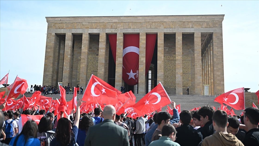 19 Mayıs Atatürk’ü Anma, Gençlik ve Spor Bayramı coşkuyla kutlanıyor