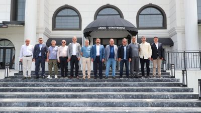 Yüksek Seçim Kurulu (YSK) Başkanı Ahmet Yener, Hatay’a gerçekleştirdiği ziyaret