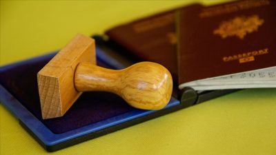 Slovenya Dışişleri Bakanlığı, Avrupa Birliği Komisyonu’nun Schengen vize ücretlerini yüzde