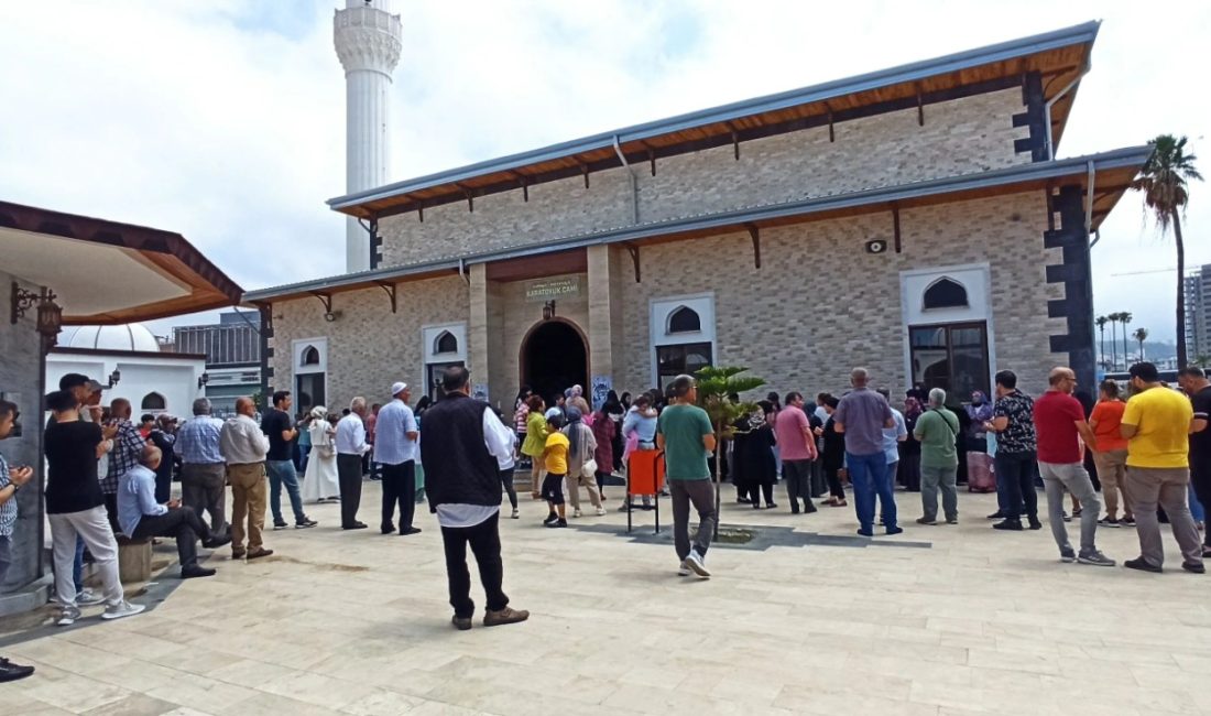 Diyanet İşleri Başkanlığı organizasyonuyla İskenderun’dan 160 hacı adayı, Hacı Ahmet