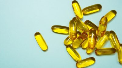 Yeni bir araştırma, düzenli balık yağı kullanımının, sağlıklı kişilerde inme