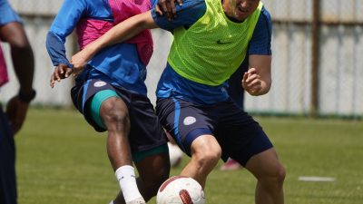 Hatayspor, kader maçına hazırlıklarını tamamlarken, şehirde büyük bir destek kampanyası