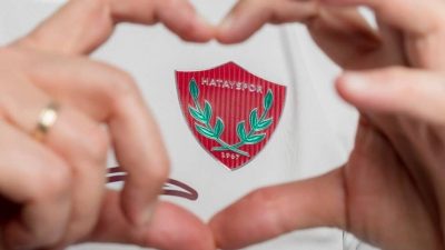 Hatay Eski Büyükşehir Belediye Başkanı ve Enfeksiyon Hastalıkları ile Klinik