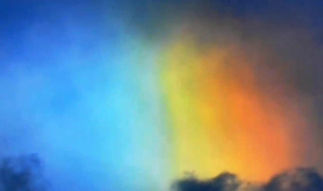 Kocaeli’nin İzmit ilçesinde, gökyüzünde ender rastlanan muhteşem bir doğa olayı