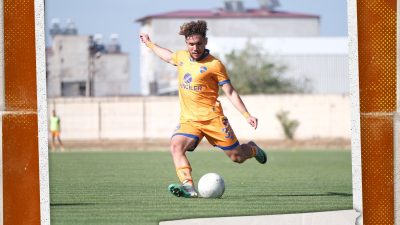 İskenderunspor, Türkiye Futbol Federasyonu 2. Lig 38. haftasında sahasında Düzcespor