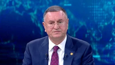 Hatay Büyükşehir Belediyesi Eski Başkanı Lütfü Savaş, sosyal medya hesabından