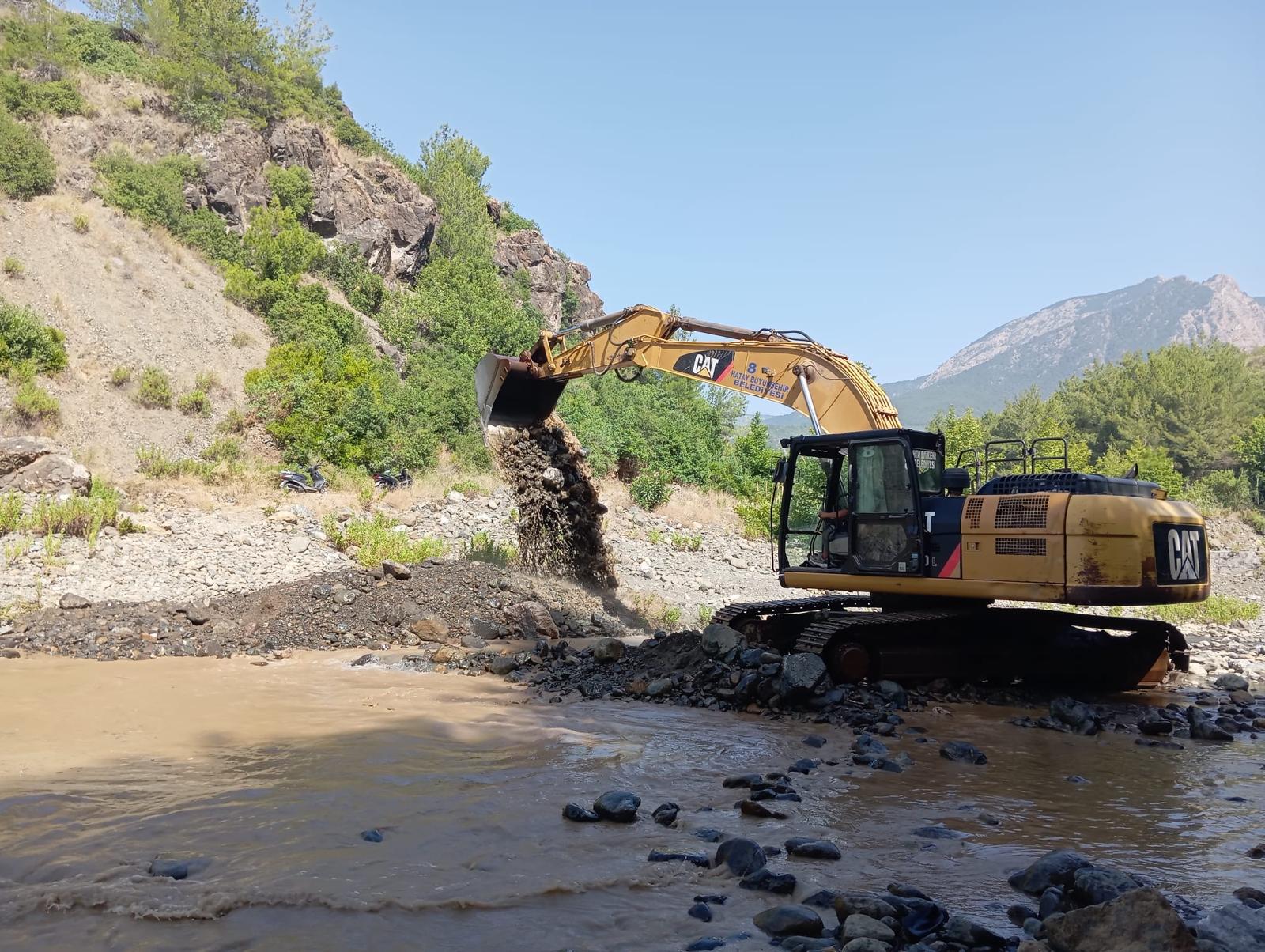 Dere ve Kanal Temizliği Başladı