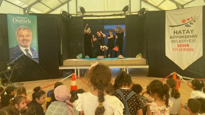 Hatay Büyükşehir Belediyesi Şehir Tiyatrosu, Haziran ayında Hatay’ın farklı ilçelerinde