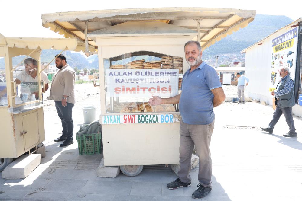 “Allah Ölülerine Kavuştursun Simitçisi” İle Tanınan İsa Subaşı