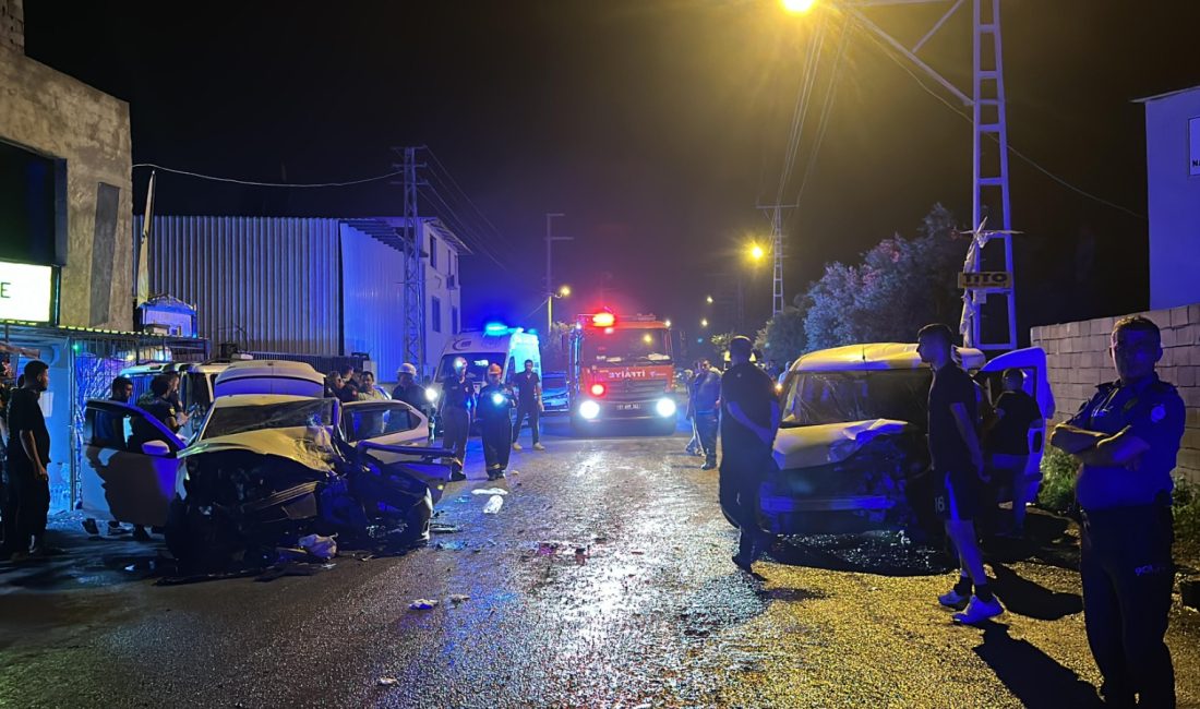 Hatay’ın Dörtyol ilçesinde otomobil