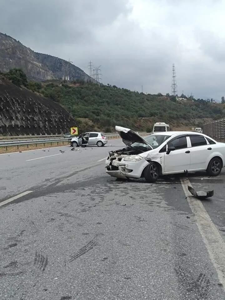 TEM’de yine kaza: 4 yaralı