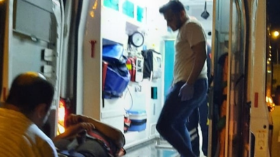 İskenderun ilçesi İsmet İnönü Meydanı (PAC) battı- çıktı’da otomobil ile