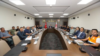 Hatay Valisi Mustafa Masatlı’nın başkanlığında, yatırım projelerinin ve süreçlerinin ele