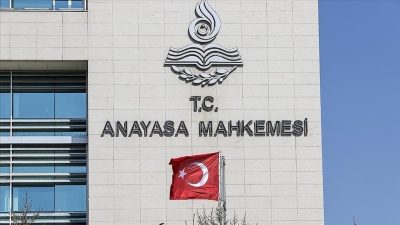 Anayasa Mahkemesi (AYM), üniversite rektörlerinin Cumhurbaşkanı tarafından atanmasına ilişkin düzenlemeyi
