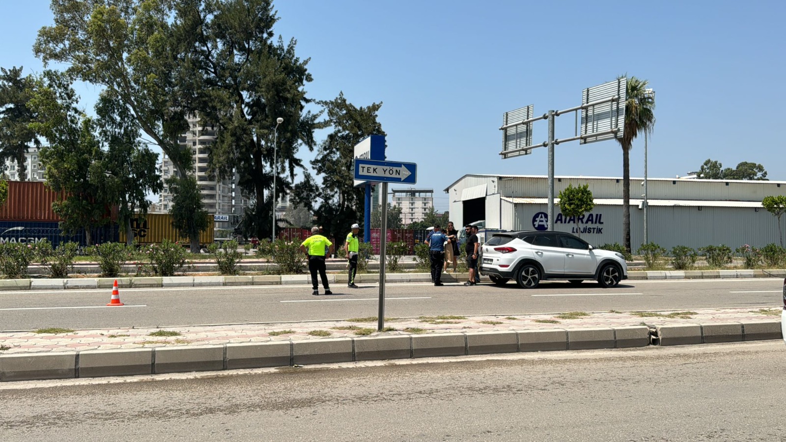 İskenderun’da cipin çarptığı yaya yaralandı