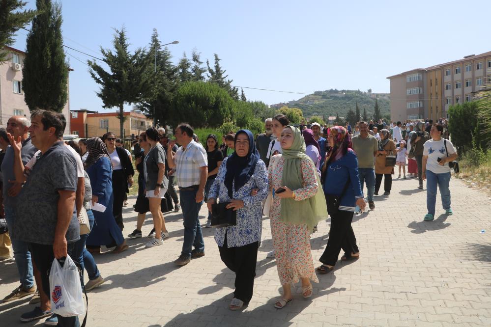 Depremin izleriyle YKS: Hatay’da sınavın ilk maratonu