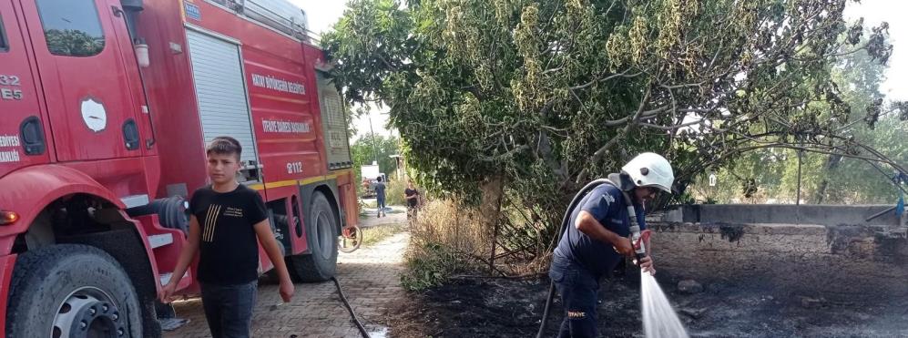 Bahçe yangını kısa sürede kontrol altına alındı