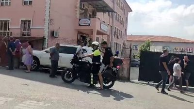 Hatay’da Yükseköğretim Kurumları Sınavı’nın (YKS) ikinci oturumu olan Alan Yeterlilik