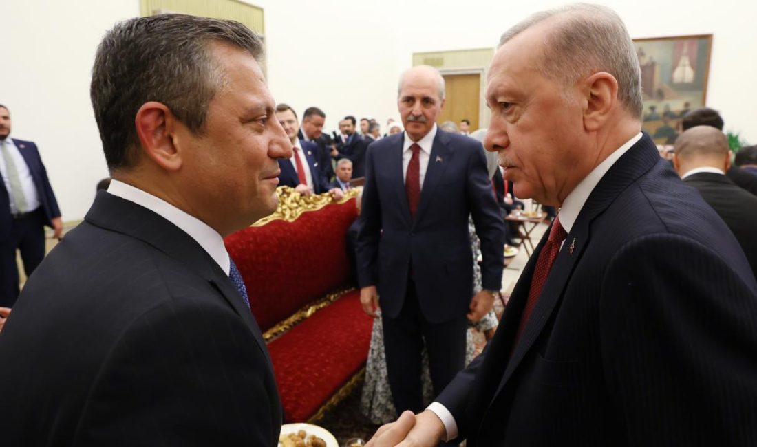 Cumhurbaşkanı Recep Tayyip Erdoğan ile CHP Genel Başkanı Özgür Özel’in